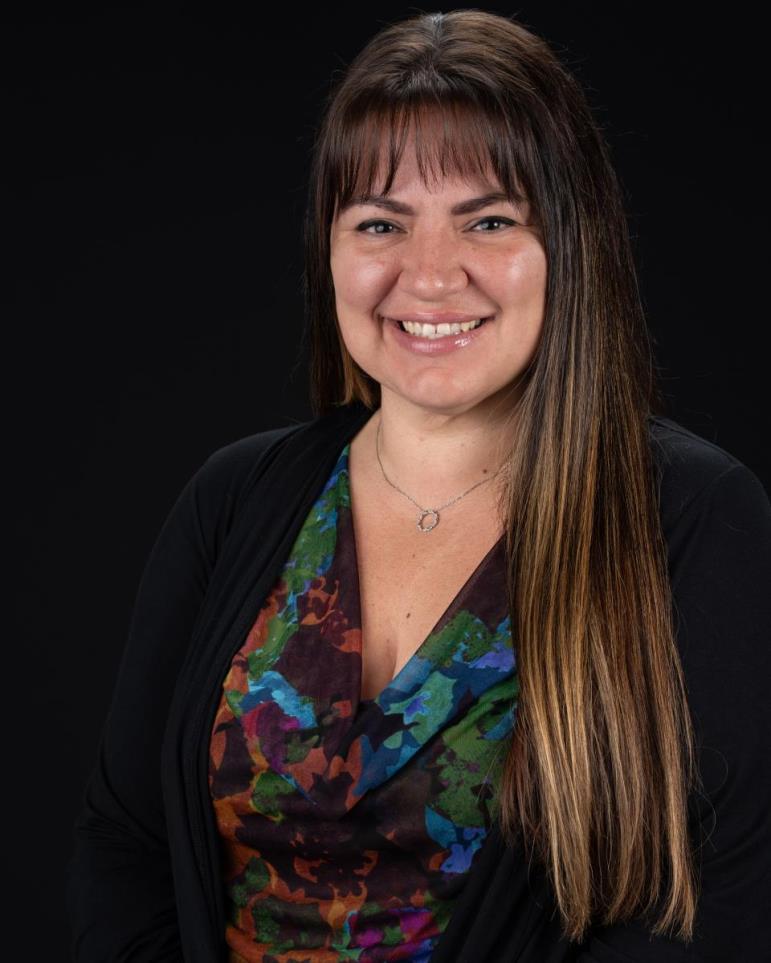Headshot of Christine Russell